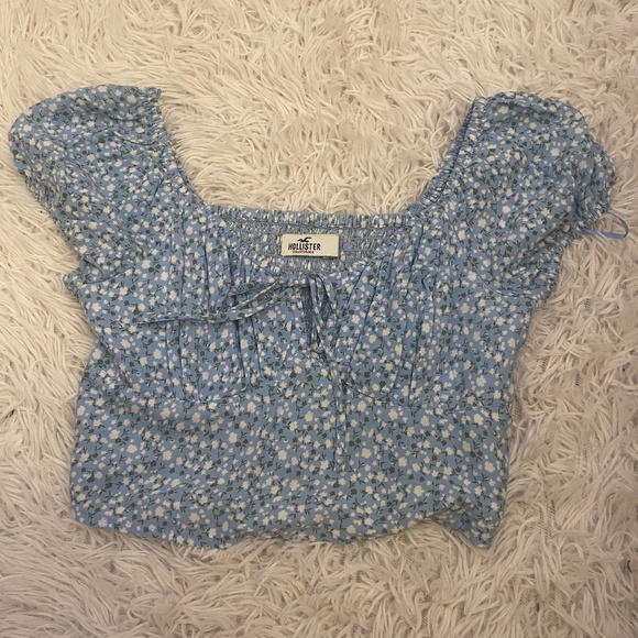 Hollister blue floral top - Picture 1 of 1